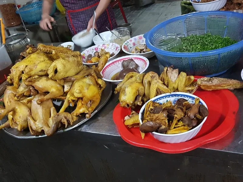 Quán Ăn Minh Tiến