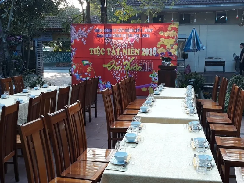 Nhà hàng Sen Vàng