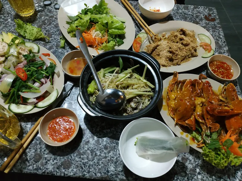 Quán Hải Sản Thời Cổ Đà Nẵng - Seafood Restaurant