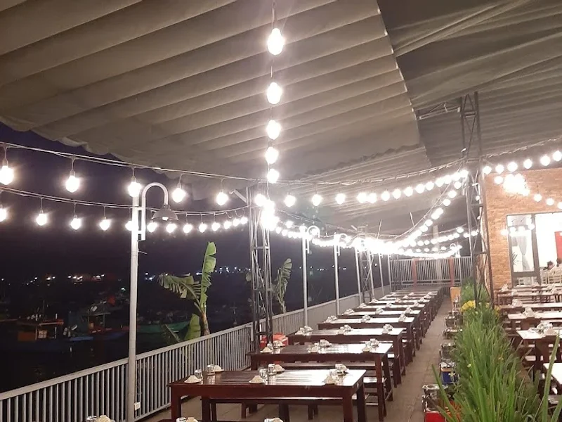 Nhà hàng Chân Trời Góc Bể