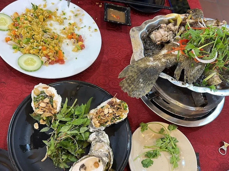 Cua Đất Hải Sản Tươi Sống Bình Dân