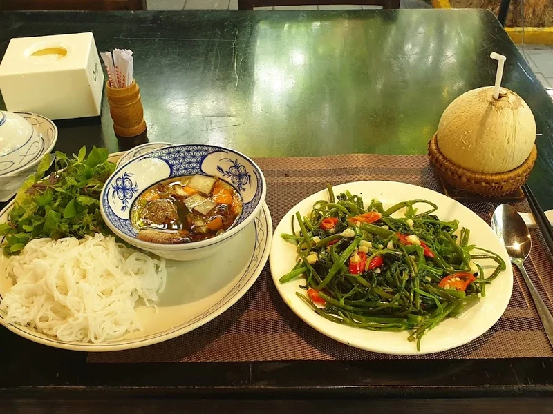 Nhà hàng Ngon Thị Hoa