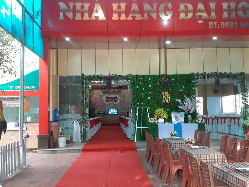 Nhà Hàng Đại Hoàn