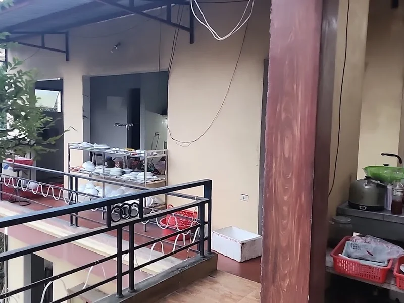 Nhà Hàng Quý Nhân