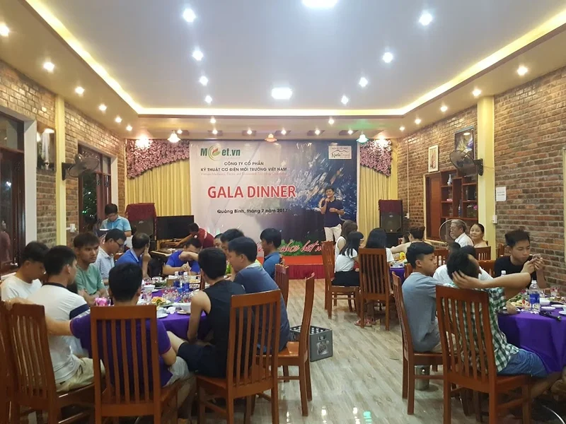 Nhà Hàng Đức Hạnh( Quảng bình)