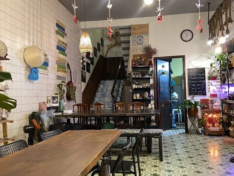 Tiệm cà phê EM Ở ĐÂU