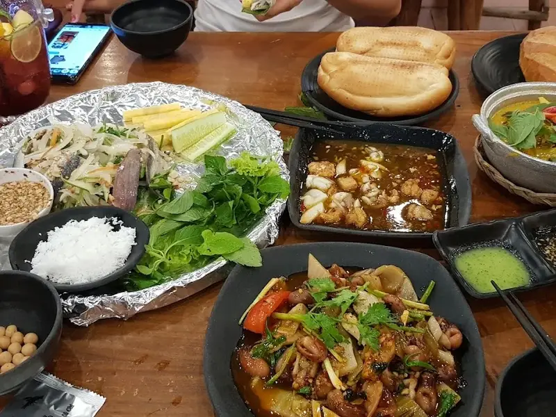 Hải Sản CÔ BA CỦ CHI