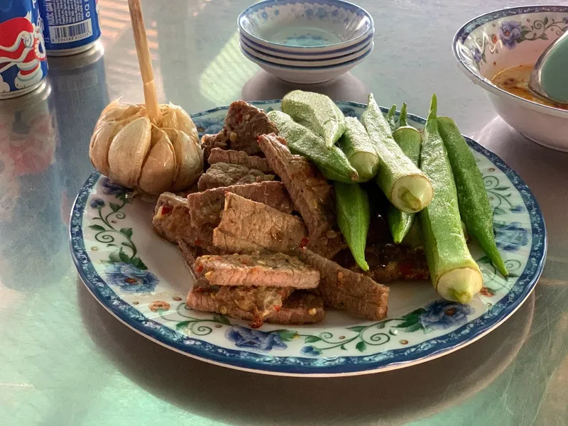 Bò Tơ Khánh Linh