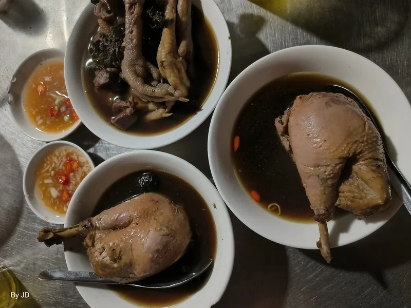 Gà Tần Cô Biên Đội Cấn