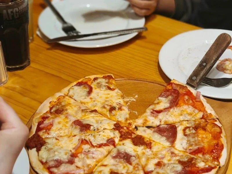 Pepperonis Láng Hạ