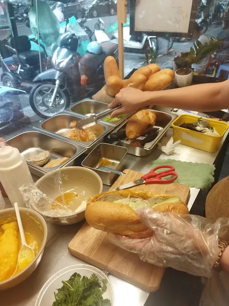 Bánh mỳ chay - Vegetarian Bread