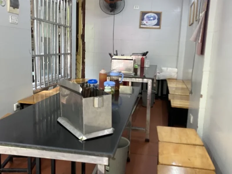 Quán Phở Long Bách Khoa