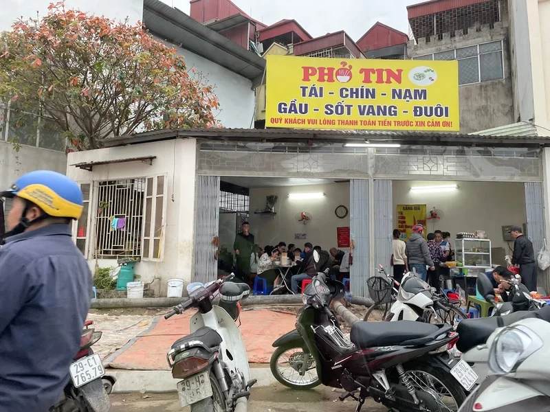 Quán Phở Tin