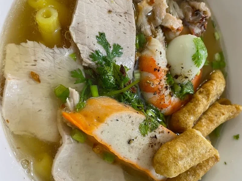 Bánh Canh Cua Ngọc Thạch