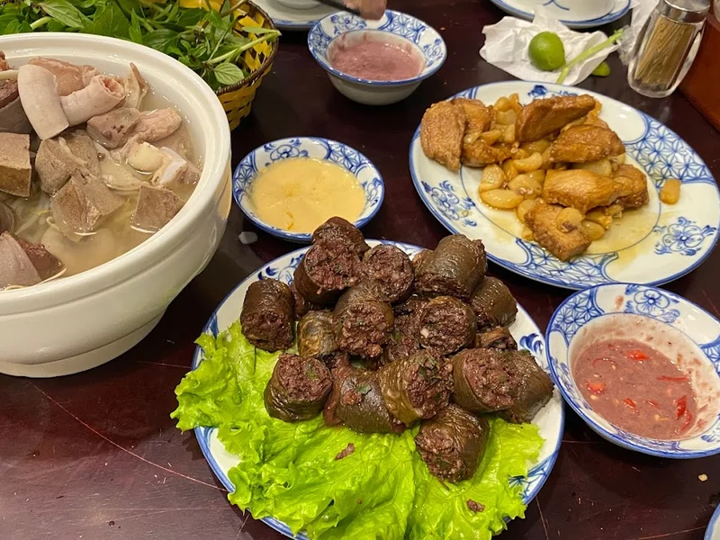 Quán Lòng Bà Lương