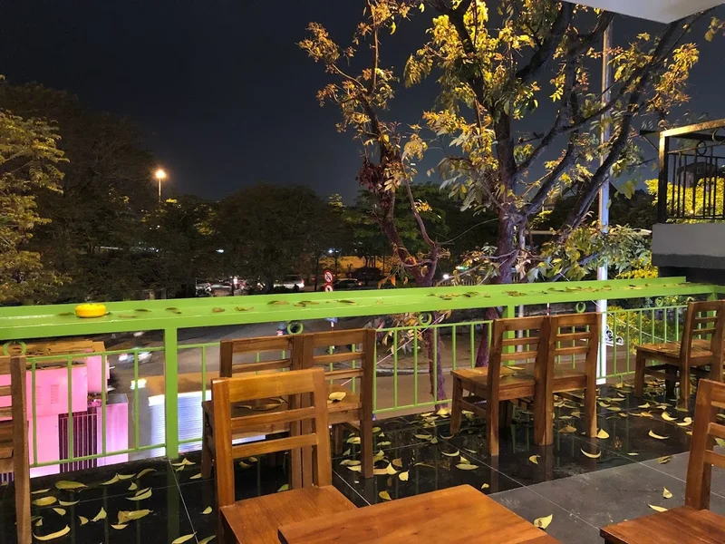 Hanoi Great View Cafe, Beer & Homestay