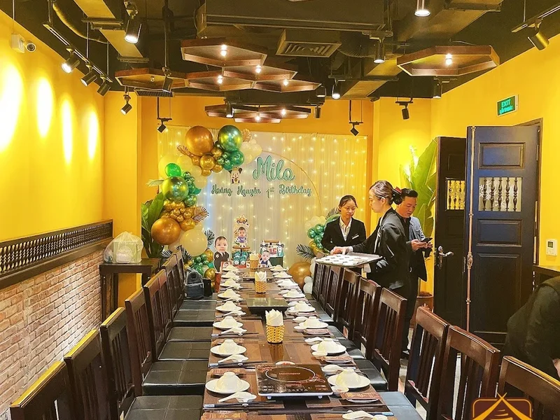 Nhà Hàng Quán Cũ