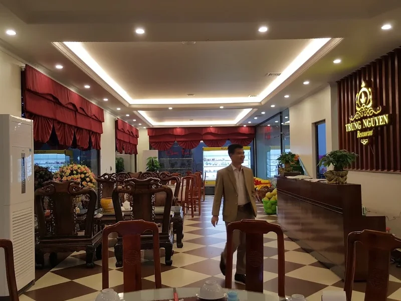 NHÀ HÀNG TRUNG NGUYÊN (Chim trời - Cá sông)