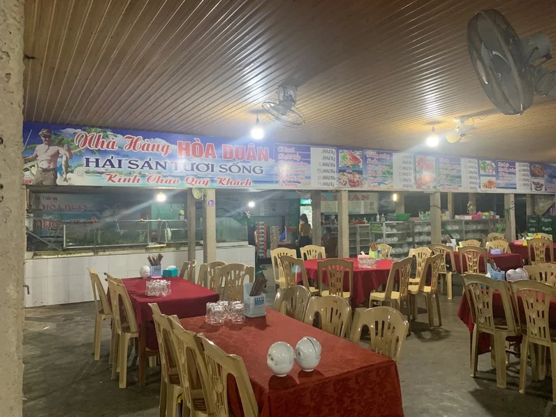 Nhà hàng Hoà Duân