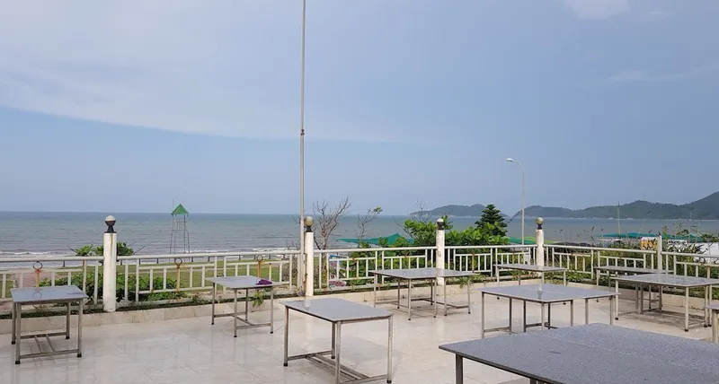 Nhà Hàng Hoàng Tiến