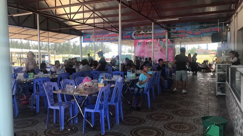 Nhà Hàng Hải Sản 688