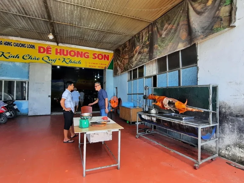 Nhà hàng dê Chương Loan