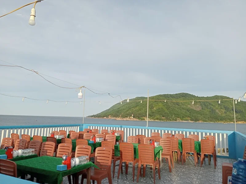 Nhà Hàng Hiền Hoài