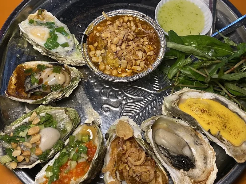 Hàu nướng Ba Cô Gái