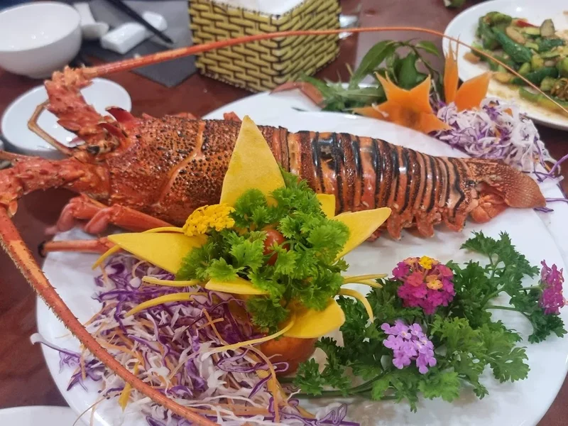 Nhà Hàng Hải Sản Xuân Sơn