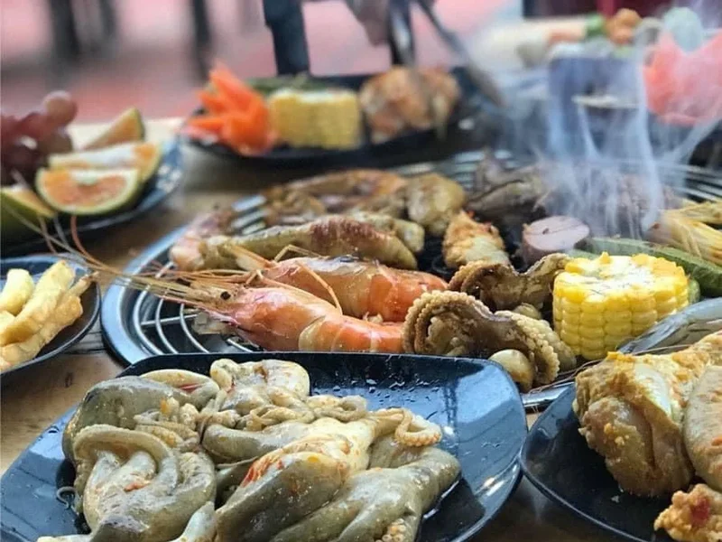 Buffet Hải Sản Cần Giuộc