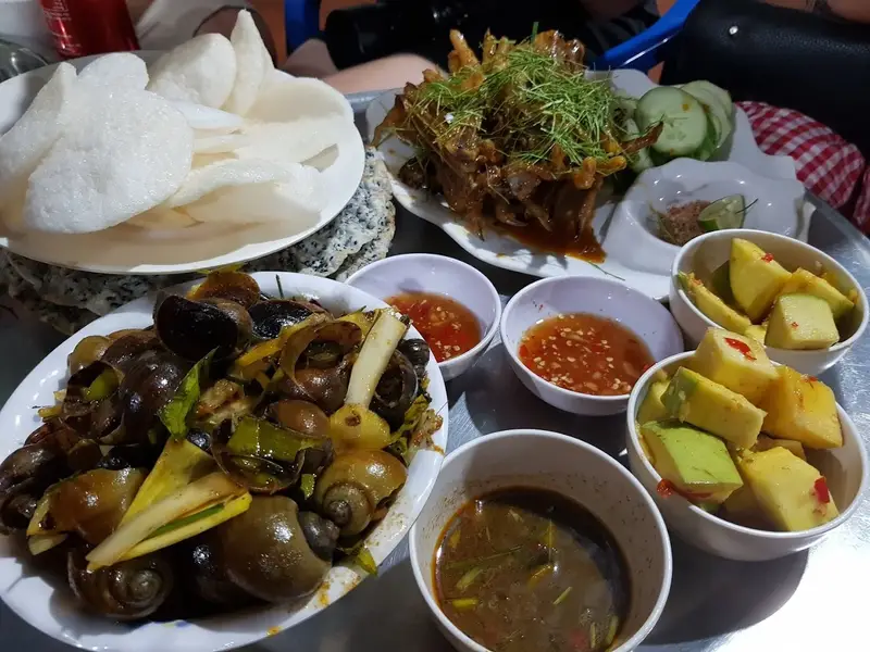 Ốc Hẻm cây Xoài