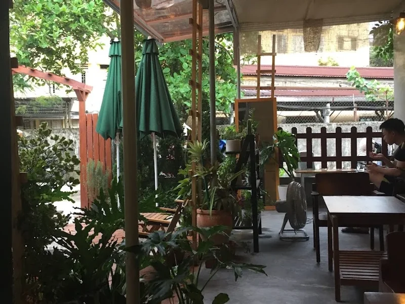 Giang - Góc Sân & Khoảng Trời