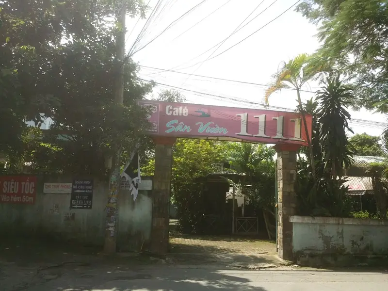 Cà phê sân vườn 1111
