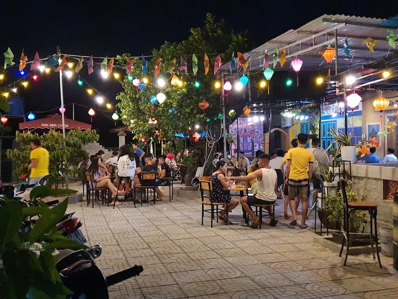 Café Tý - Cà phê Sân vườn