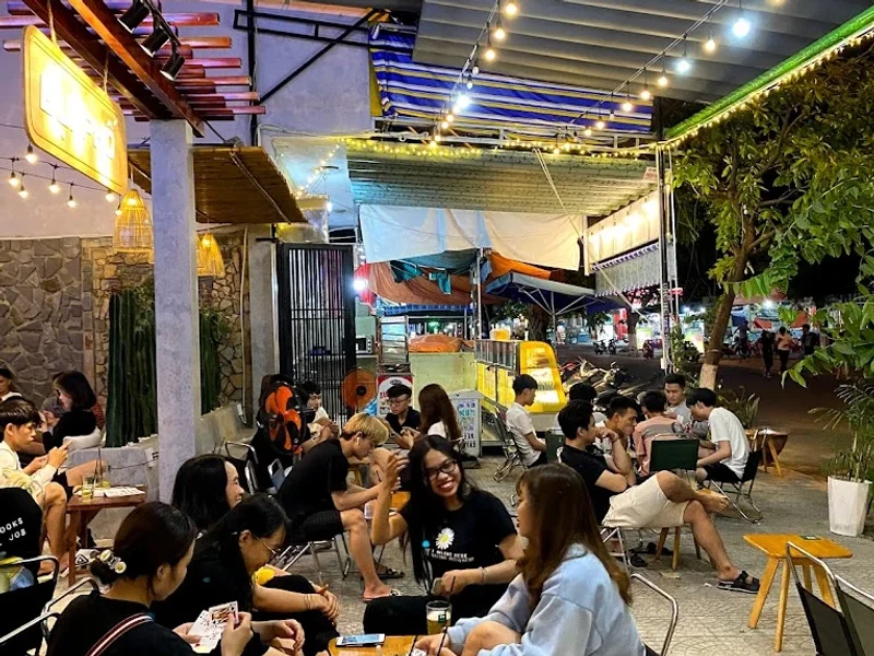 Trà Chanh Bụi Phố 82 - 84 Hồ Quý Ly