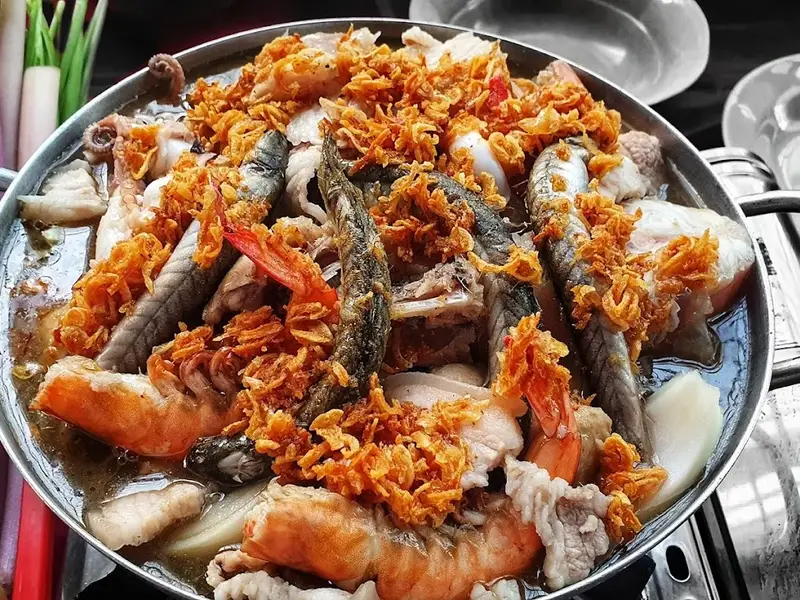 Lẩu mắm Trúc Giang