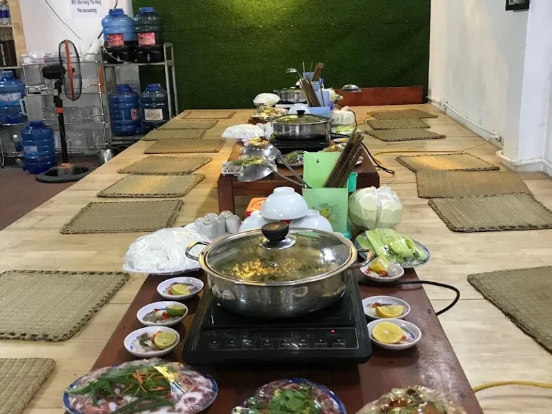 Nhà Hàng Thu Hằng Lẩu Cua Đồng