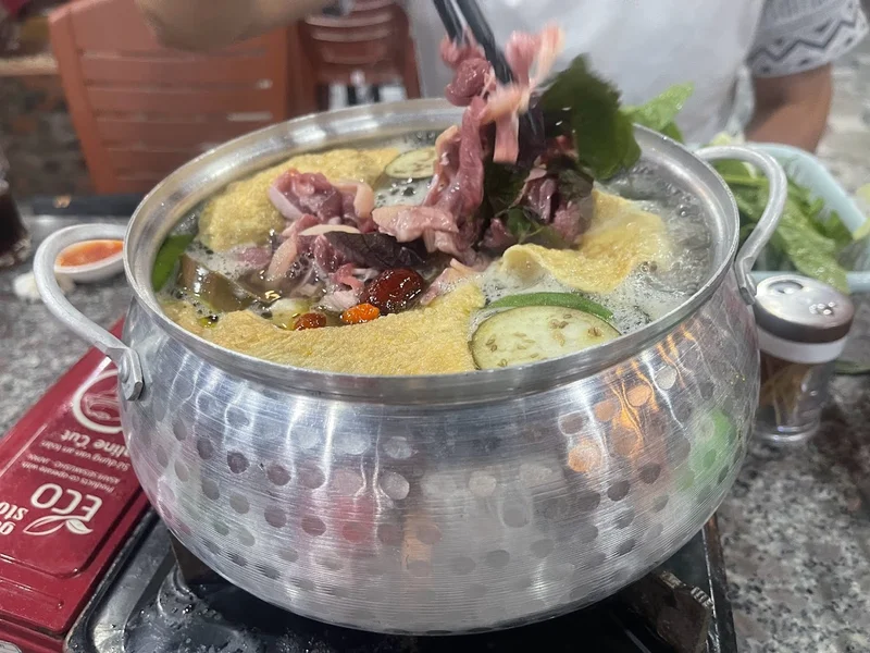 Dê Tùng Xẻo Cầu Đình