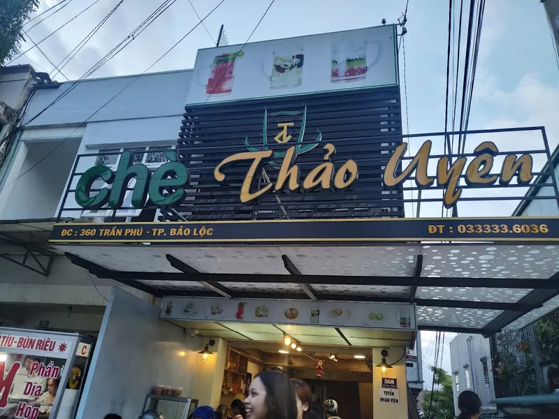 CHÈ THẢO UYÊN