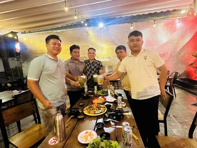 WU FOOD BEER - HẢI SẢN TƯƠI SỐNG, LẨU & NƯỚNG