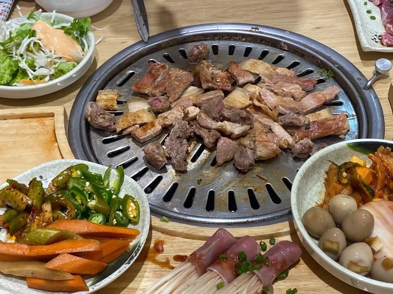 KBUL BBQ - Buffet Nướng Lẩu Hàn Quốc