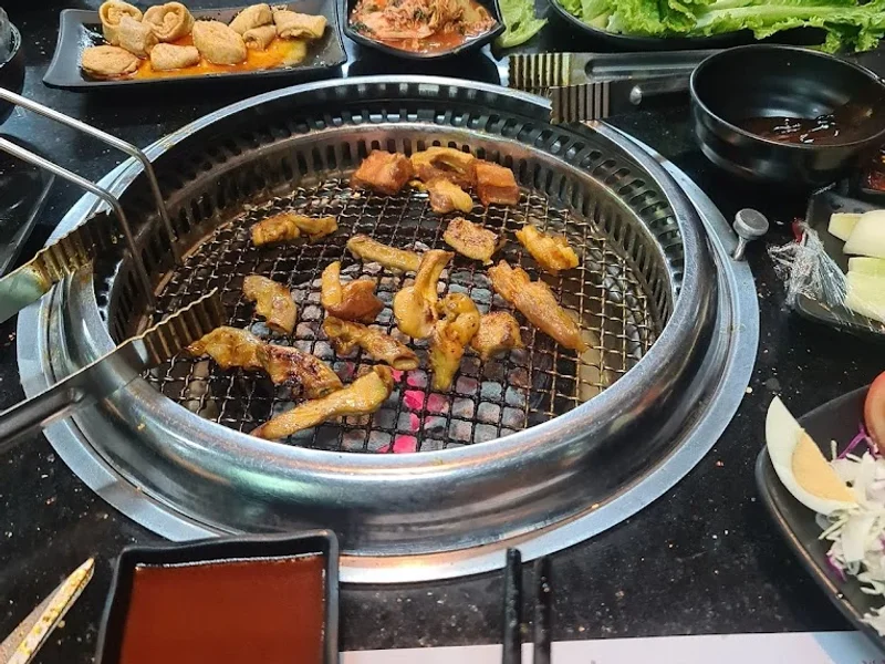 Đỉnh Nướng Restaurant