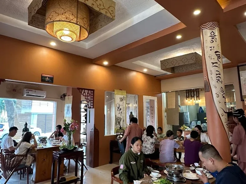 Nhà hàng chay Tâm Giác