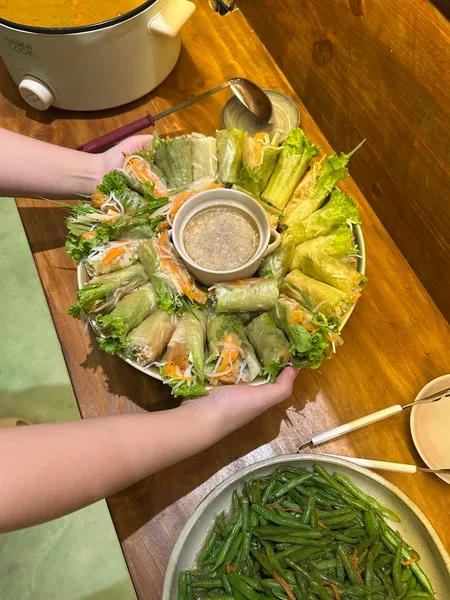 Tiệm Thuần Chay Hoa Gốm (Hoa Gom Vegan House)