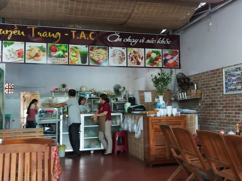 Nhà hàng chay Huyền Trang