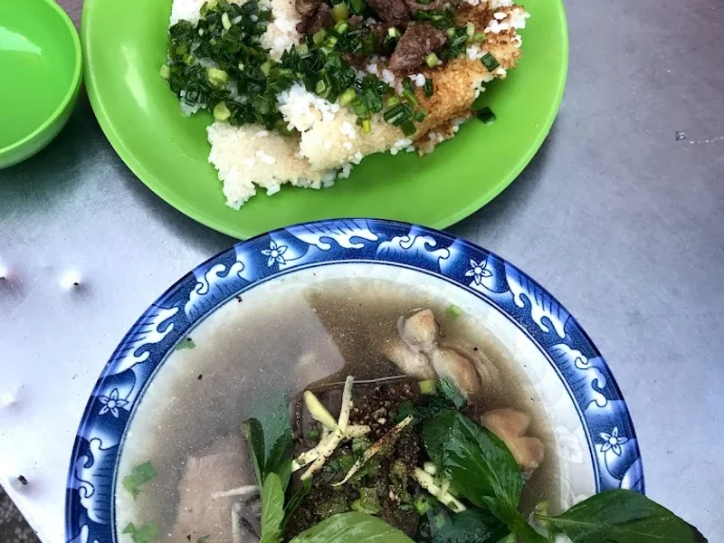 Cơm bò cháo bò - Nước mía sầu riêng