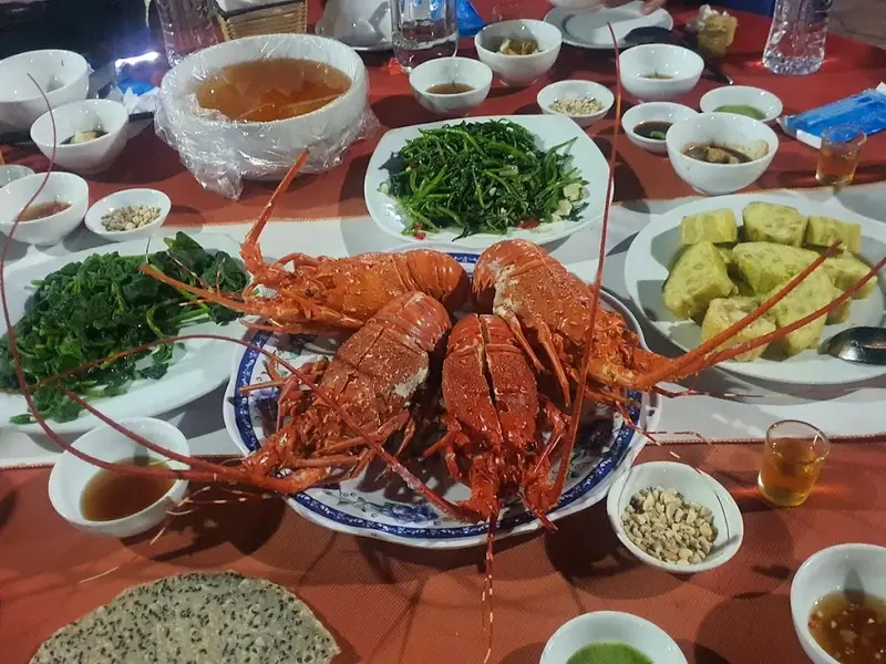 Nhà hàng Hải sản Bến Xưa