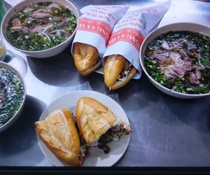 quán bánh mì tại Sơn Trà Đà Nẵng