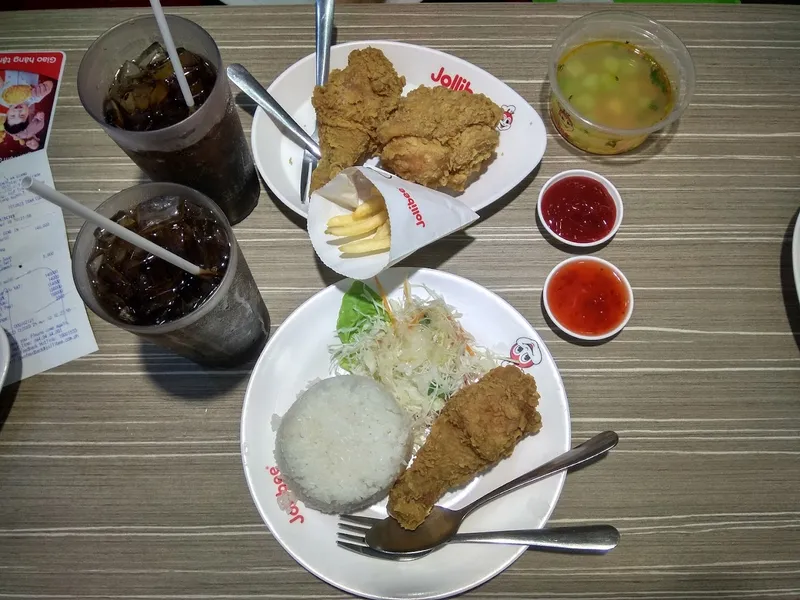 Jollibee Vincom Long Xuyên