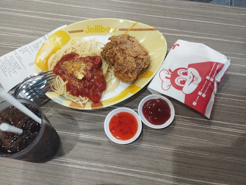 Jollibee EC Phạm Văn Thuận